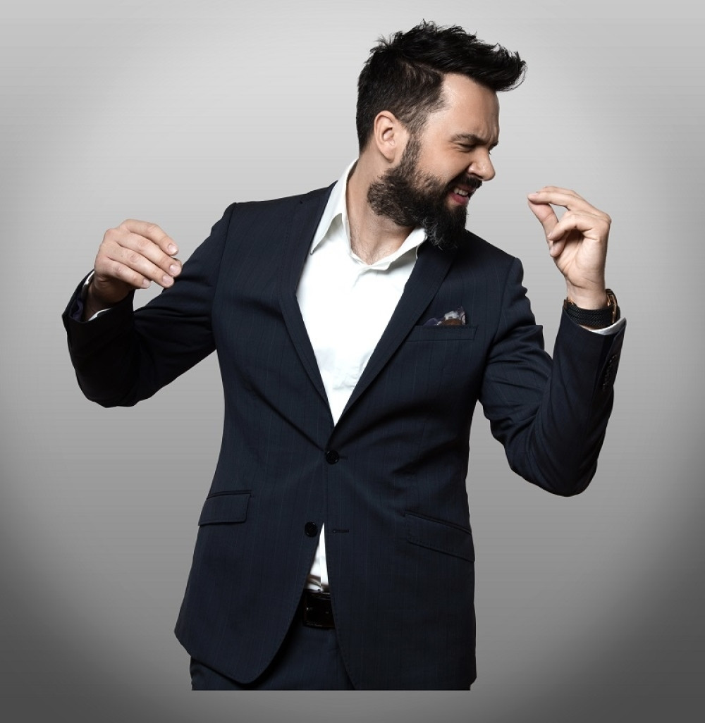 Petar Grašo PRIZNAO da mu ONA pravi društvo na turneji, a ne njegova lepša polovina!