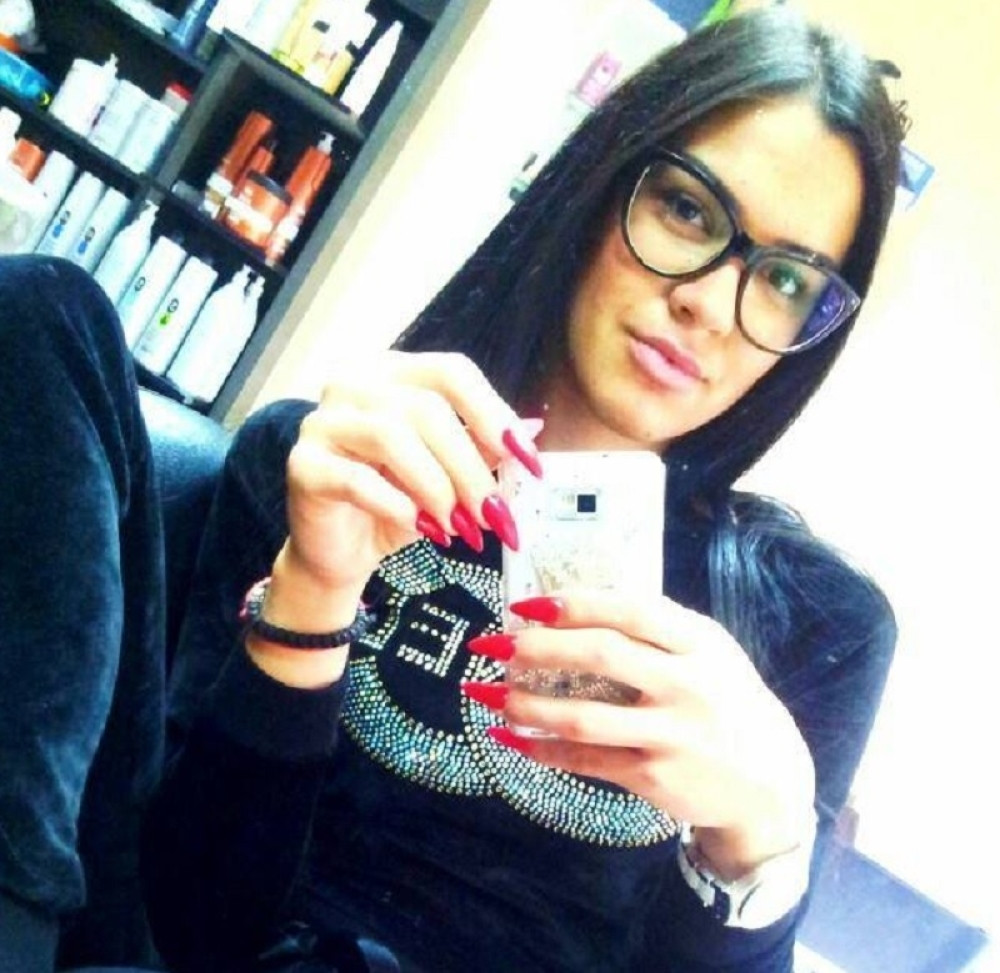 Ana ima 26 godina i nećete verovati koliko zanimanja ima!