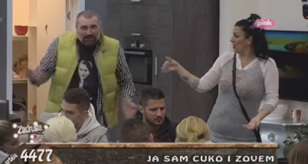 Saška napala Mikija i Slobinu ženu iz bizarnog razloga!