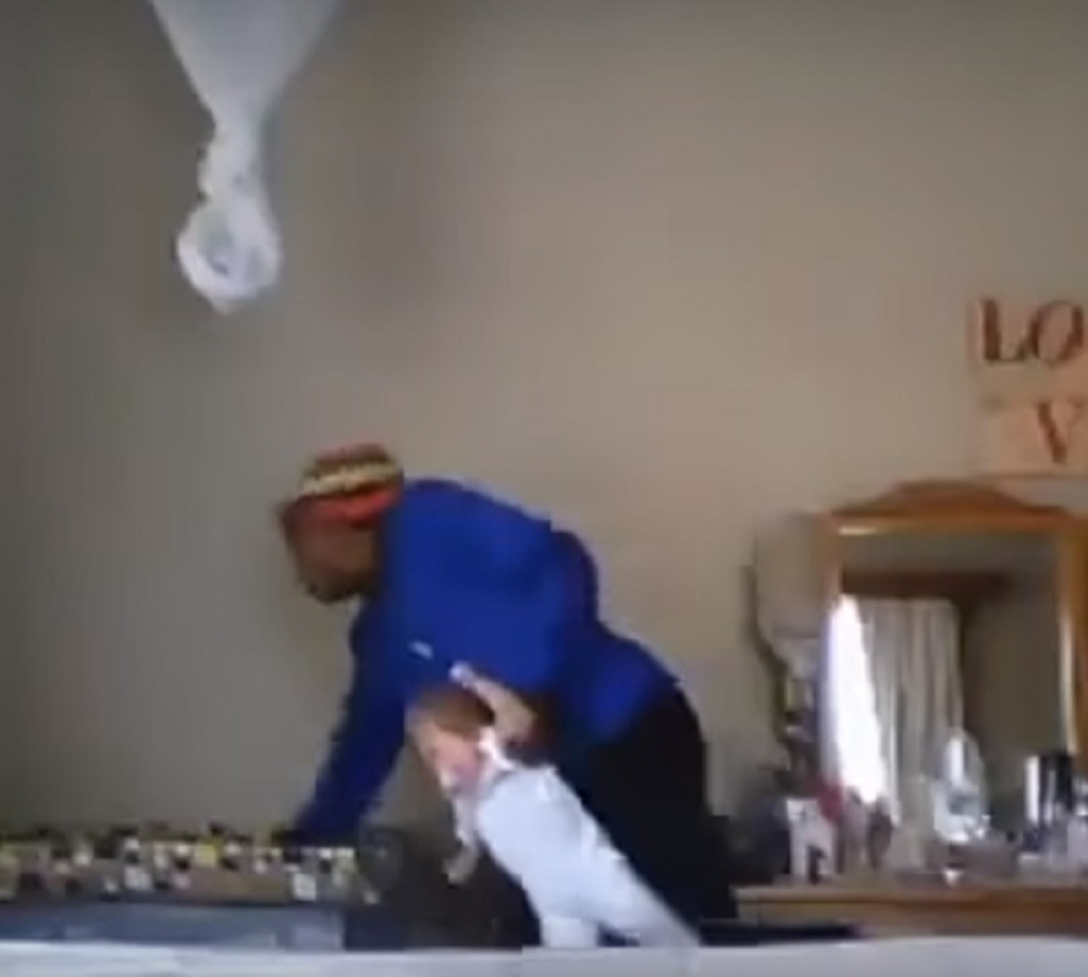 Majka primetila modrice na bebi, zbog snimka skrivene kamere danima plakala