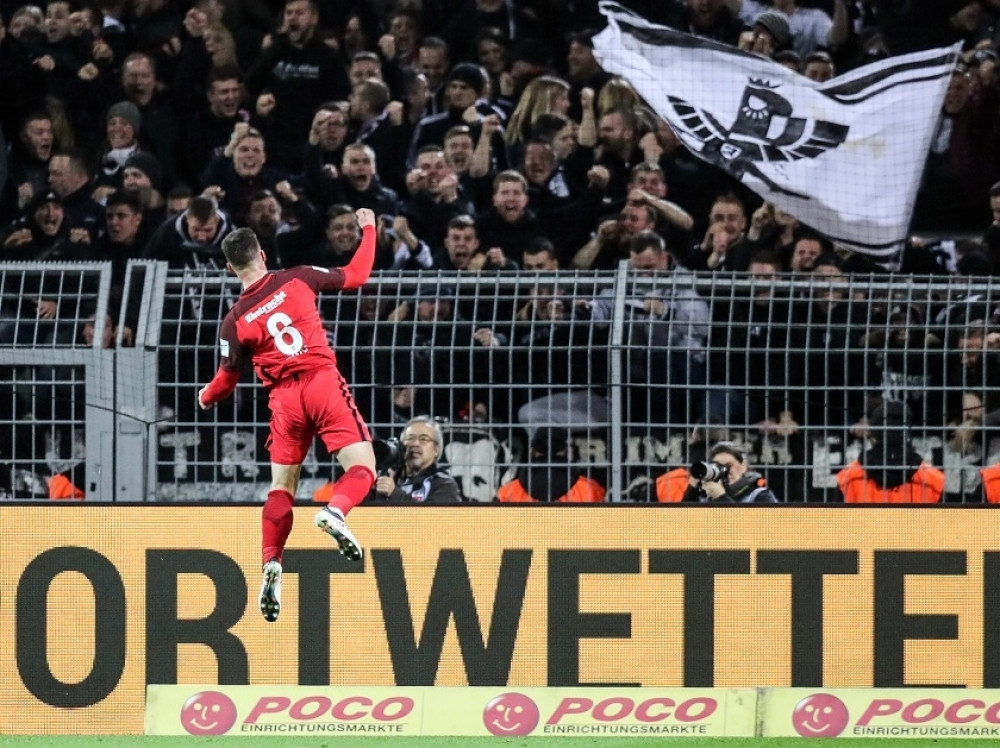 Evrogol Luke Jovića protiv Šalkea!