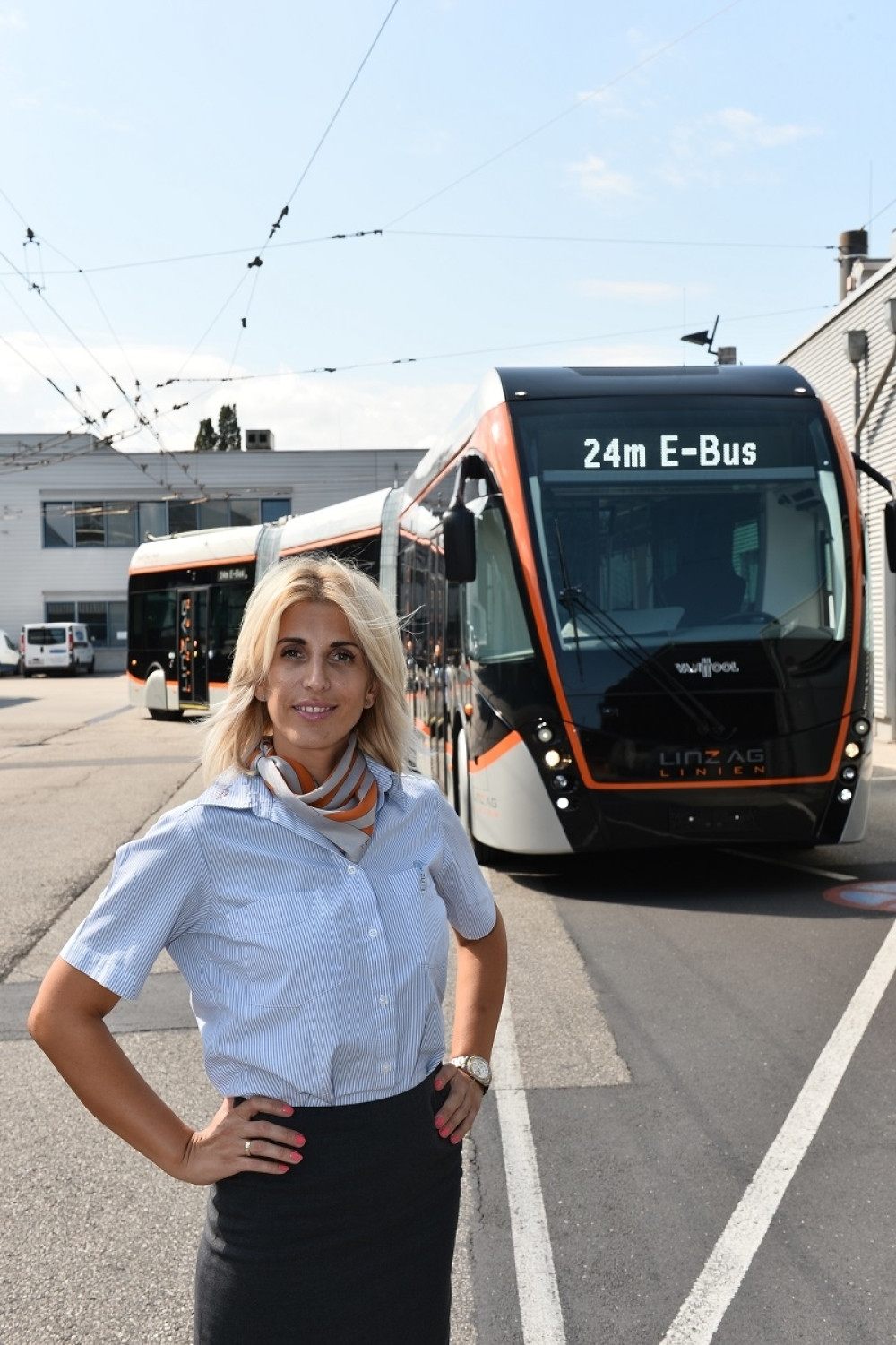 Zgodna Srpkinja vozi autobus u Lincu