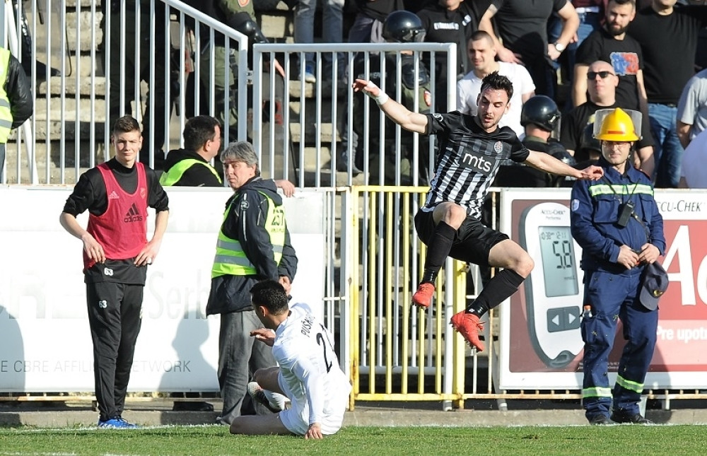 Francuzi zovu Jankovića, Partizan na potezu