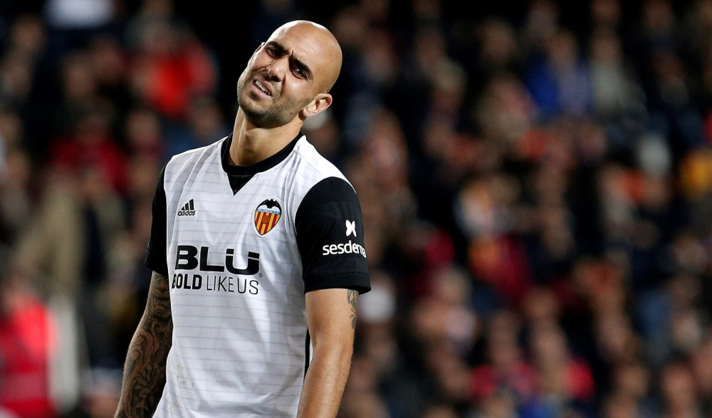 Molio za lakat rivala u glavu, a onda je sudija uradio ovo (VIDEO)