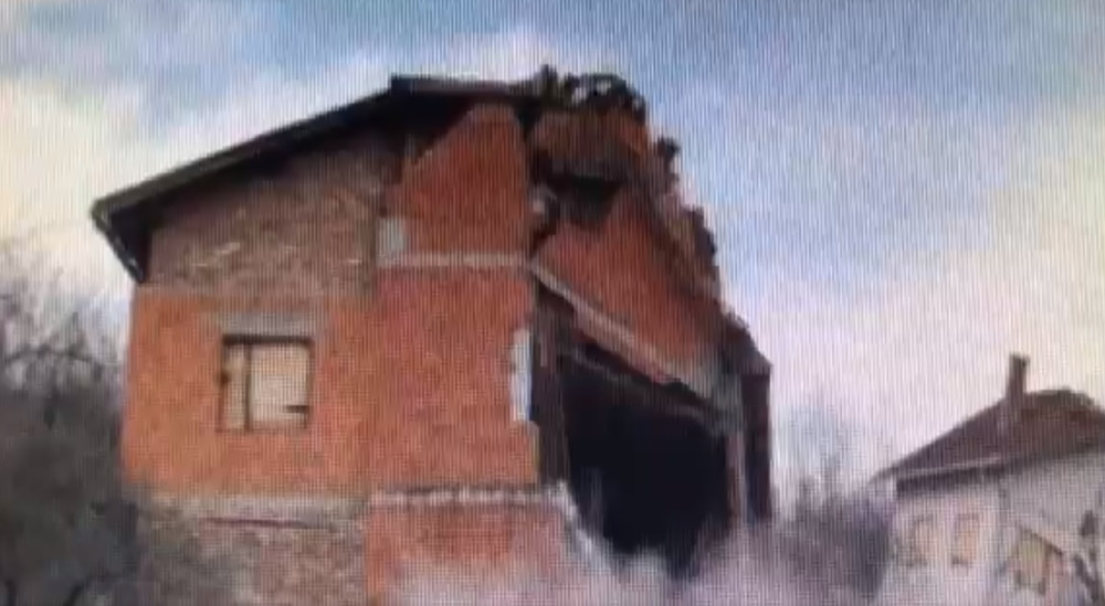 Klizišta ruše kuće u Hrvatskoj! (VIDEO)