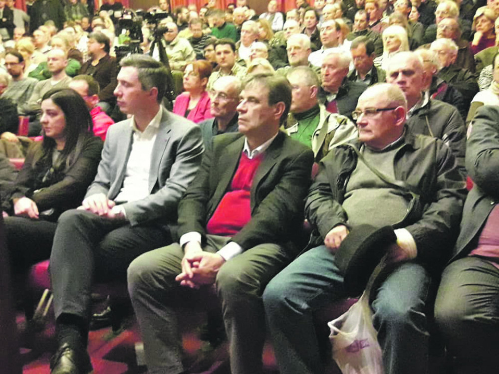 Boško se šlihtao Koštunici, a Voja ga otkačio!