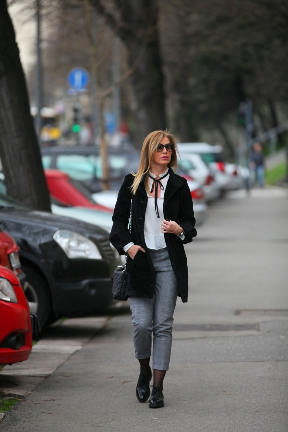 Nemaju pravo na ljubavnu sobu, razmenjuju poglede preko stakla, a Legijina žena Aleksandra uvek ostavlja bez teksta (FOTO)