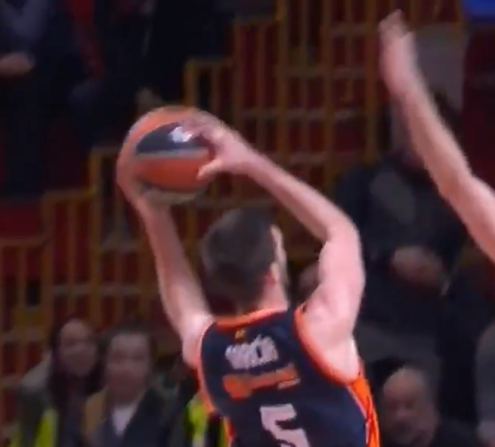 "Tras" po lopti i Garsija video sve zvezde! Kakva rampa Ognjena Dobrića (VIDEO)