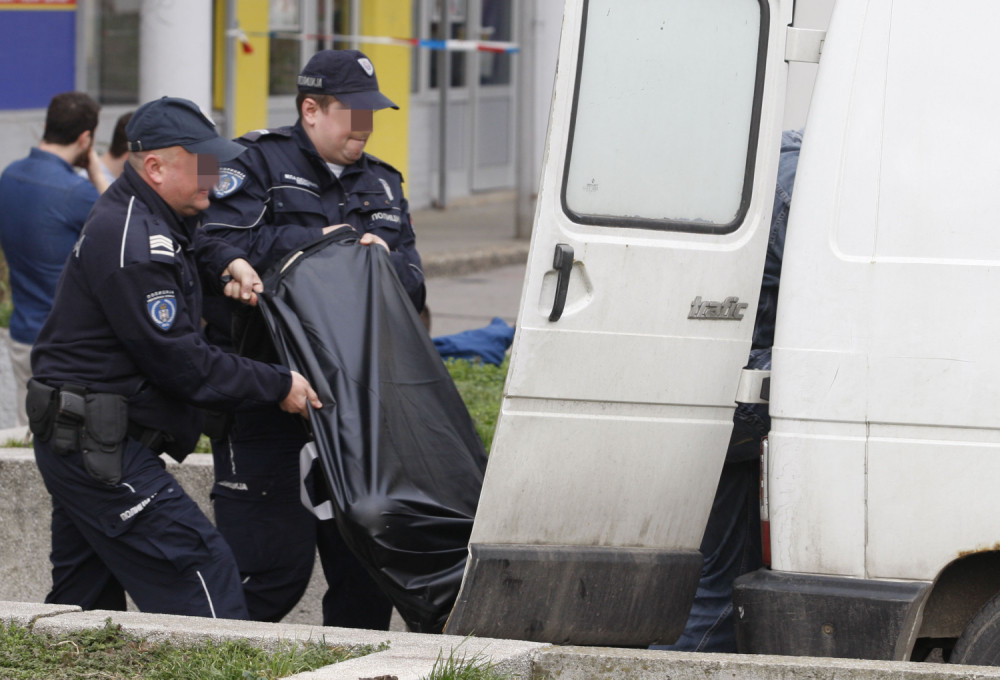 Udavio se nekoliko dana pre početka Svetskog prvenstva! Ronioci ga našli u mulju posle tri sata! Kad su izvukli telo sa dna - ŠOK! (FOTO)