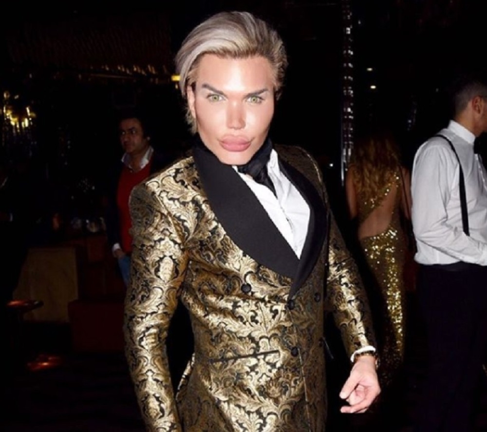 Ljudski Ken predstavio svoj alter ego, upoznajte Džesiku!