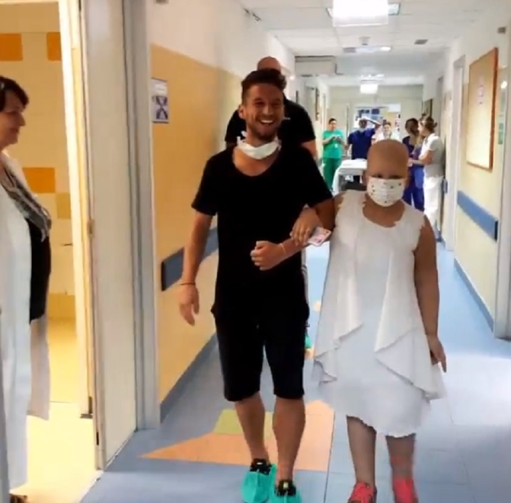 Jedan od najboljih igrača sveta krišom obilazi decu obolelu od raka (VIDEO)