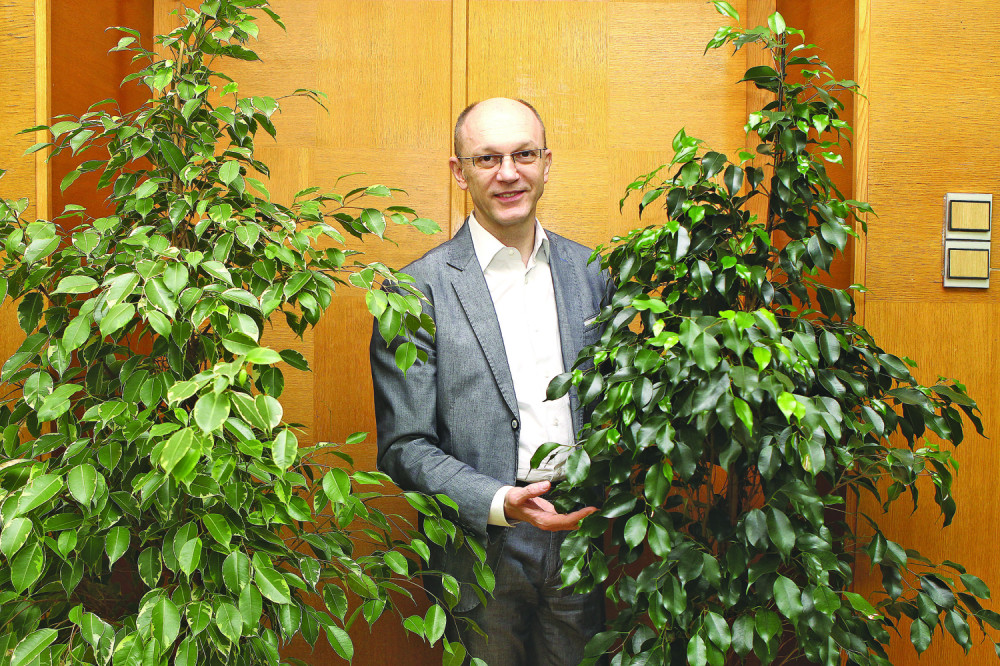 Ministarstvo rasipa novac građana