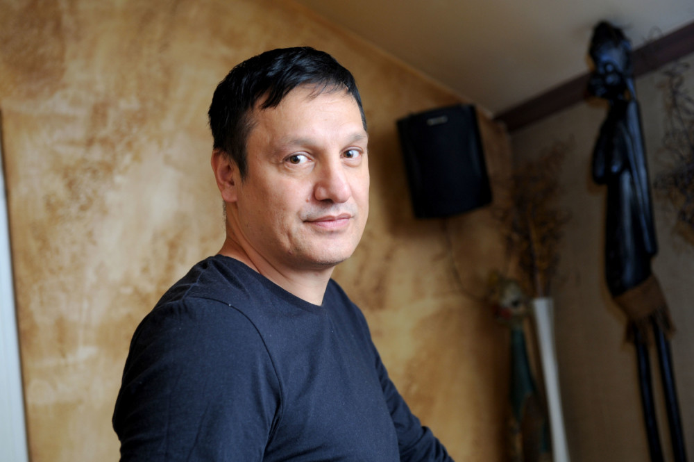 GAGI ĐOGANI ISTETOVIRAO OBRVE: Denser postao predmet podsmeha na internetu! (FOTO)