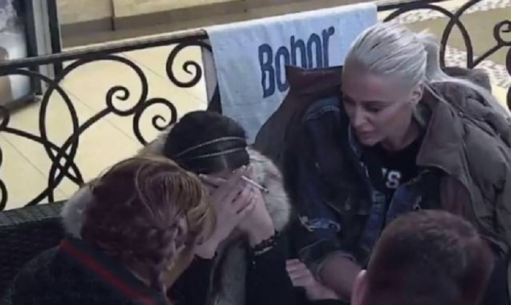 Nepoznati momak upao u vilu, učesnica "Parova" doživela nervni slom kada je videla ko je!