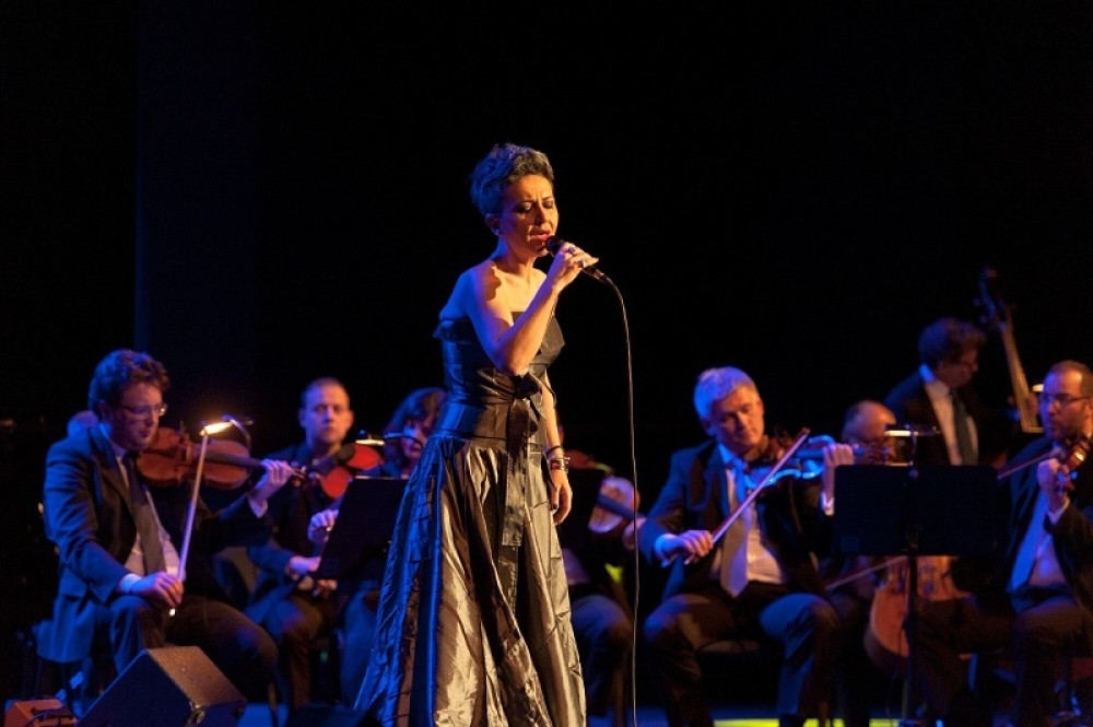 Amira blistala u rasprodatom Sava centru