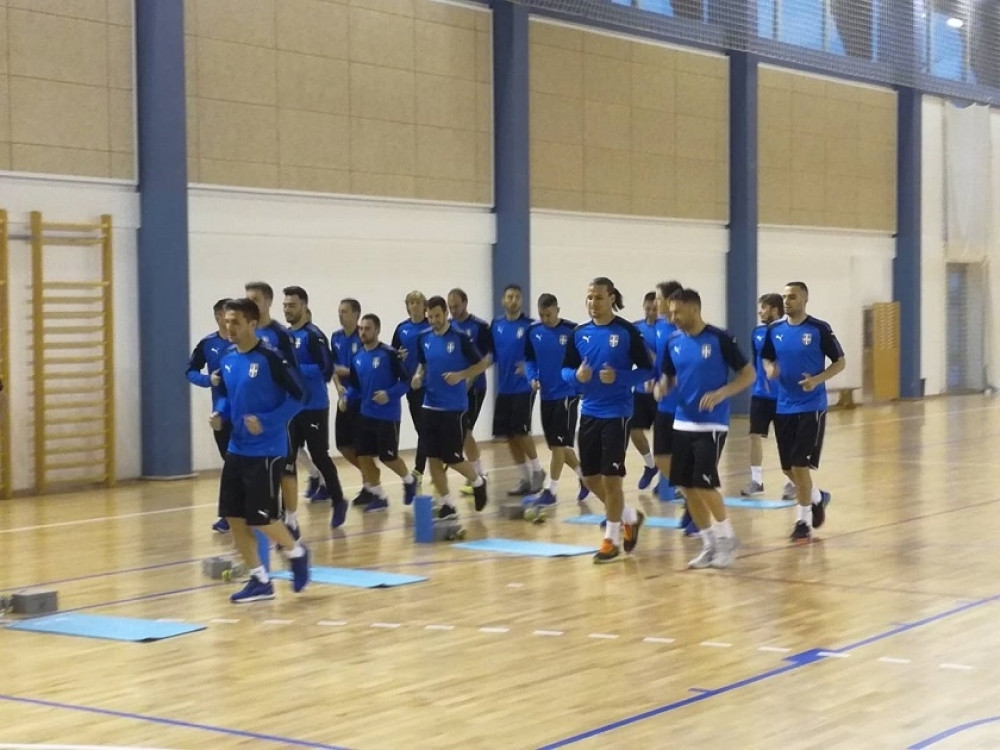 Bane ćuti i trenira, a evo ko mu je prvi dao podršku!