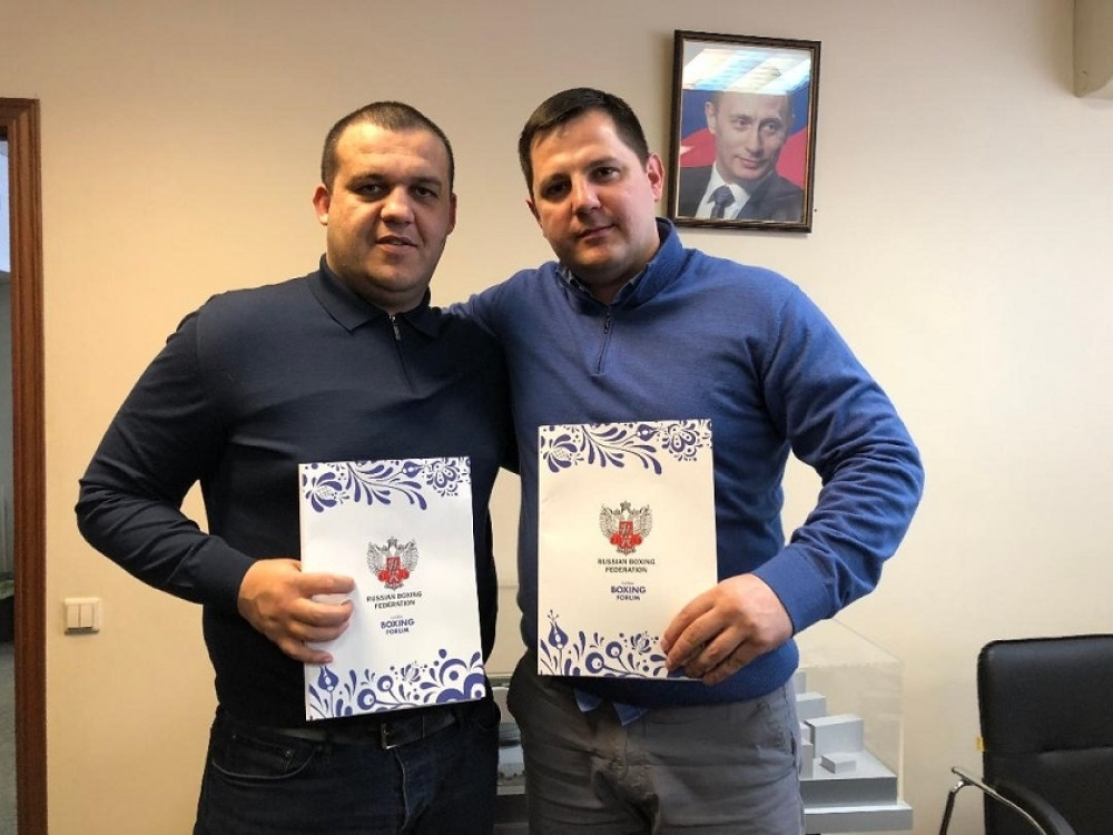 Rusi uče Srbe da se biju!