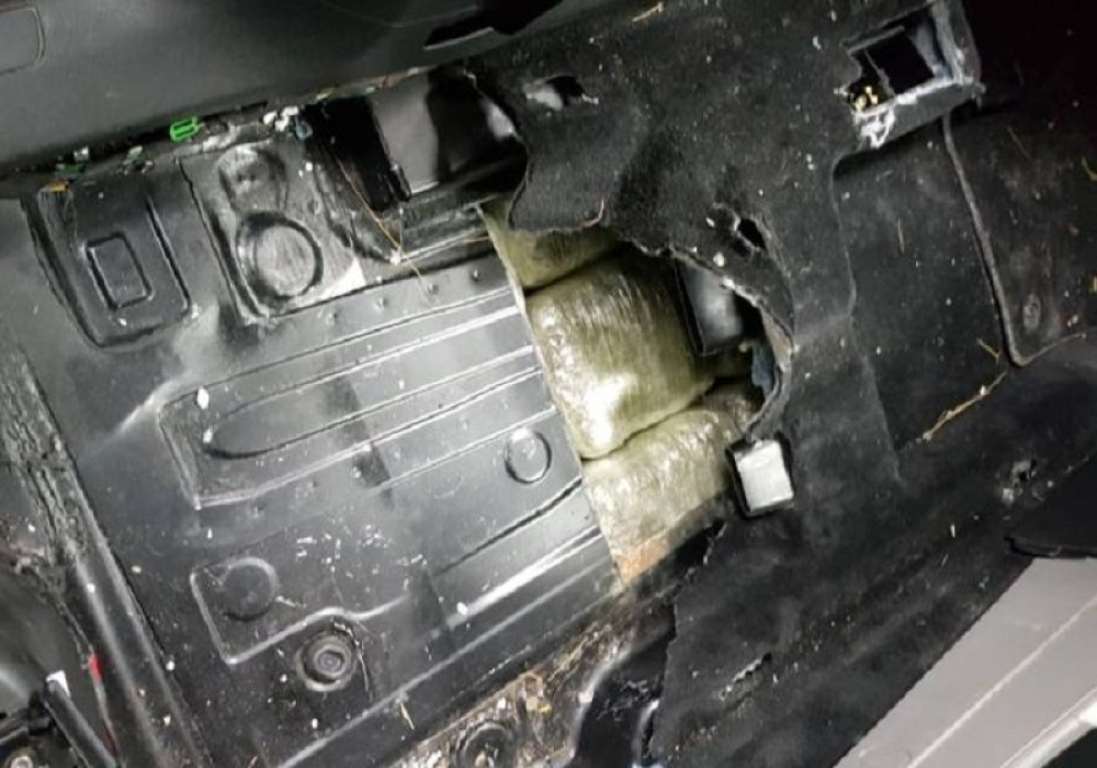 Policija pronašla gotovo pola TONE skanka!