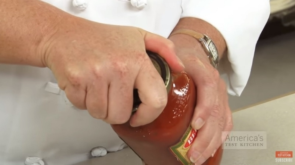 Kako da otvorite teglu, a da vam ne presedne!