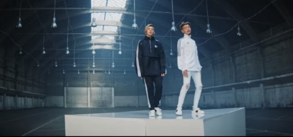 Blizanci uskoro u Beogradu!