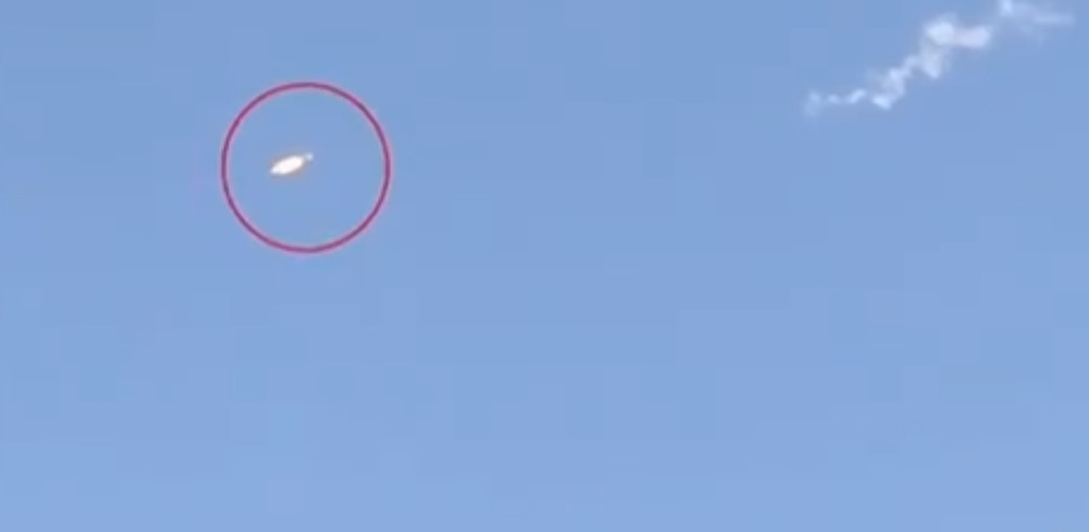 Jemenski pobunjenici oborili arapski F-15? (VIDEO)