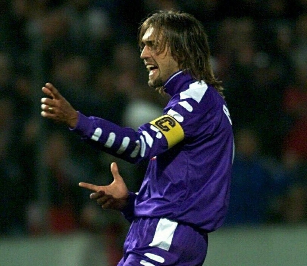 Skromni dečko postaje menadžer nekadašnjeg velikana engleskog fudbala! (VIDEO)