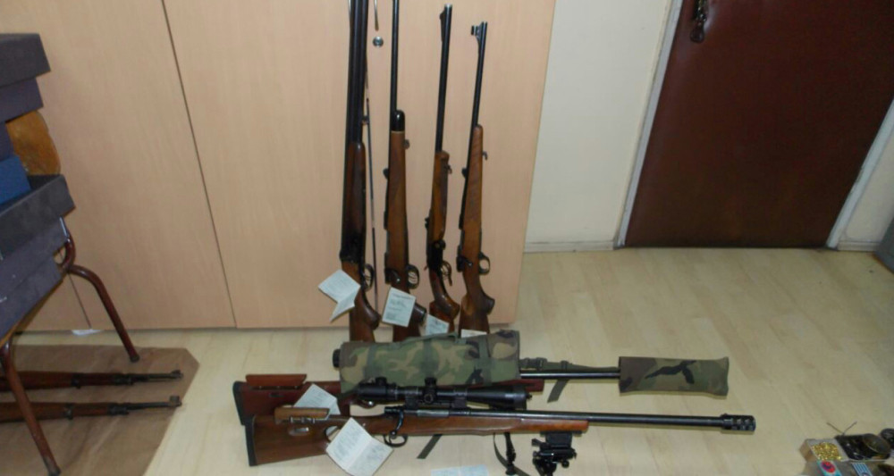 Zaplenjeno oružje na Batrovcima