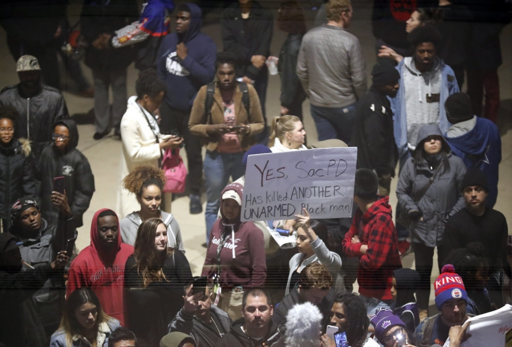 Masa izašla na ulice zbog ubistva sugrađanina!