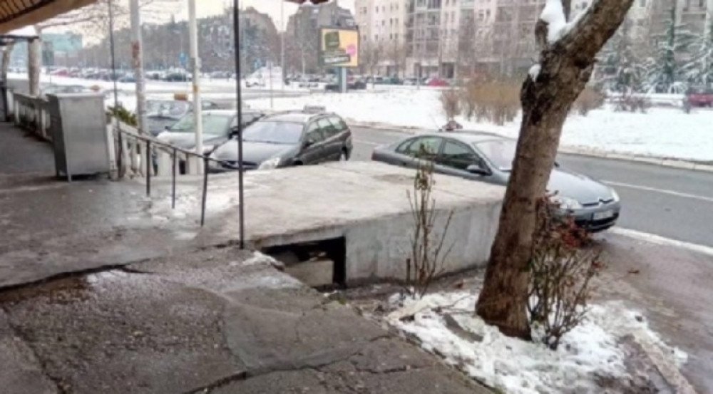 Grad uklonio bespravni objekat u Bulevaru Zorana Đinđića