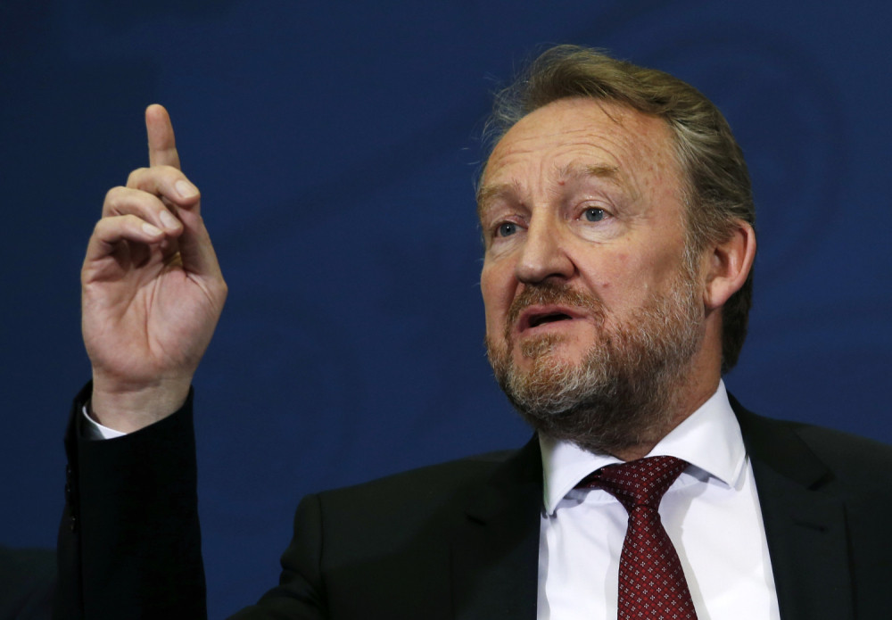 Bakir posle užasne izjave ponovo provocira: Srbi, odakle toliki broj zločinaca među vama?! Suočite se sa istinom i priznajte genocid!