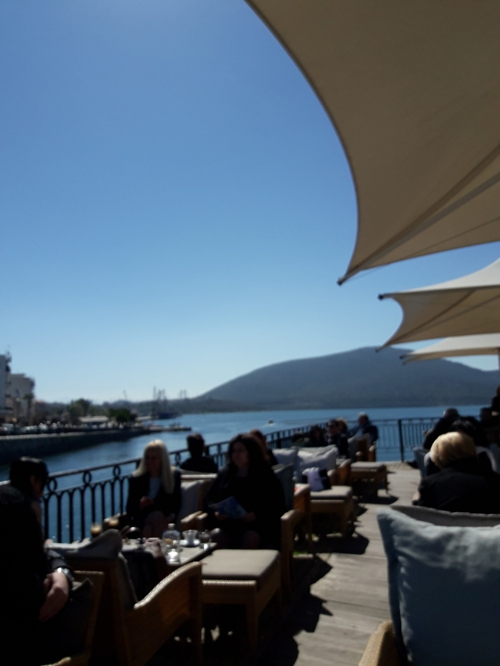 I u Grčkoj se grče, ali su i dalje ljudi