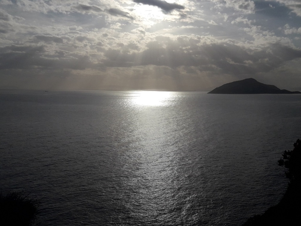 MOMAK IZ SRBIJE letovao u Grčkoj sa roditeljima u isto vreme, ali na drugoj lokaciji, nije ni sanjao da će mu se najveća noćna mora dogoditi u omiljenoj zemlji