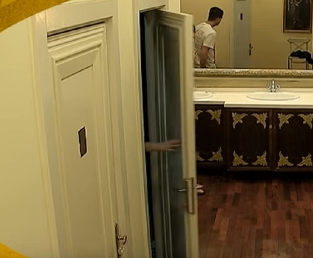 Lakić i Izabela imali žestok seks, umalo kupatilo nisu razvalili! (18+)