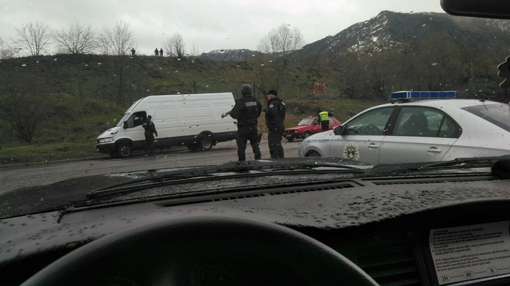 To su sve veleizdajnici kao i Vučić! Svima samo po metak u čelo!