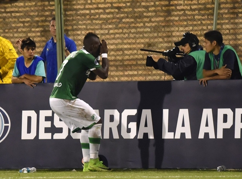 Zvezda hoće da na leto dovede napadača Kolumbije