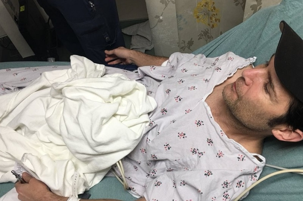 Poznatog glumca izboli nožem, a razlog je jeziv!