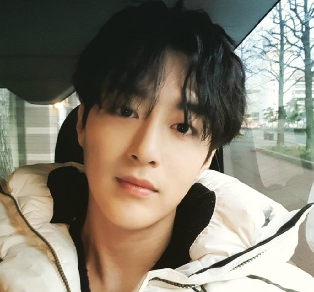 Popularni pevač pronađen mrtav u stanu!