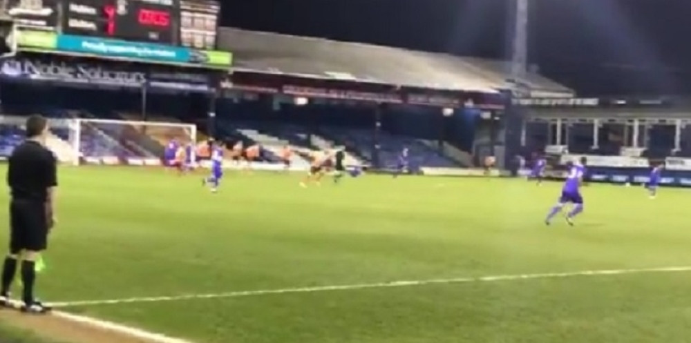 Liga neće da pomogne, engleski klub bez golmana do kraja sezone!