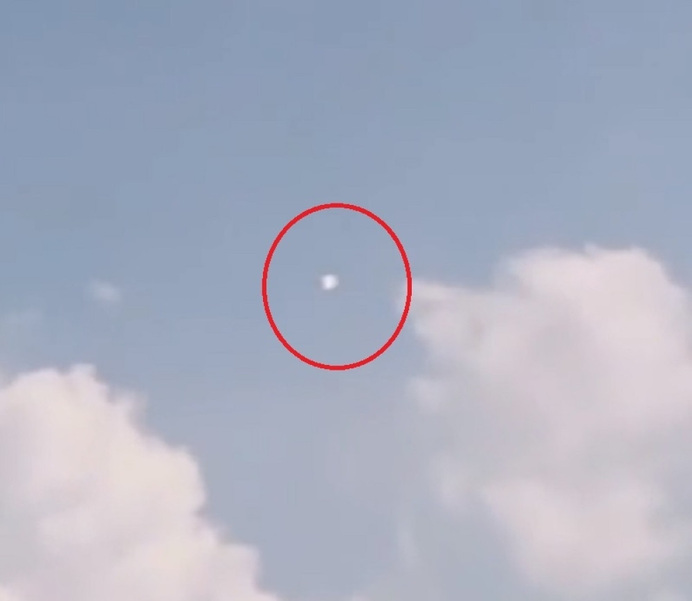 NLO snimljen iznad Južne Koreje usred bela dana