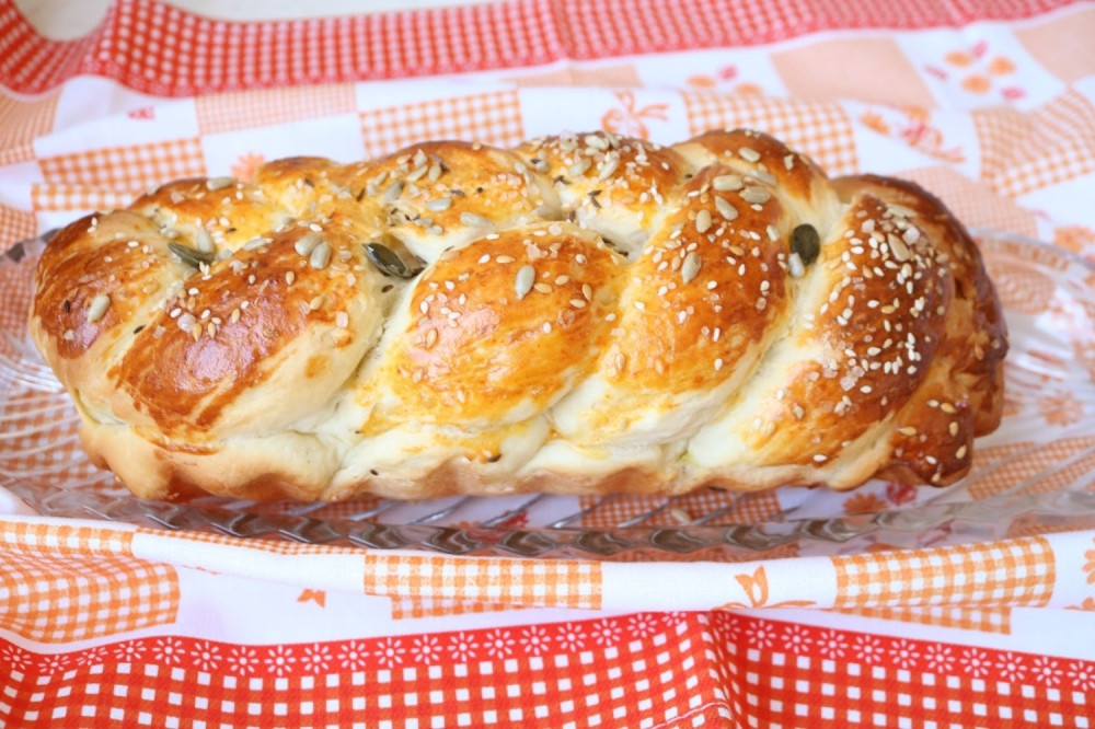 Slatka pletenica sa šest kikica