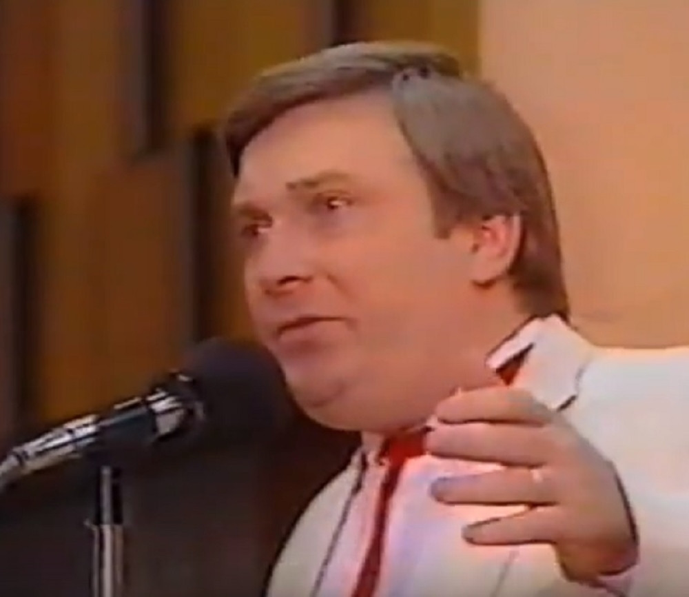 Karijeru je započeo jezivom pesmom, a onda je izgubio oba sina!