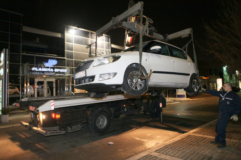 Ko se ovde parkira, nagrabusiće