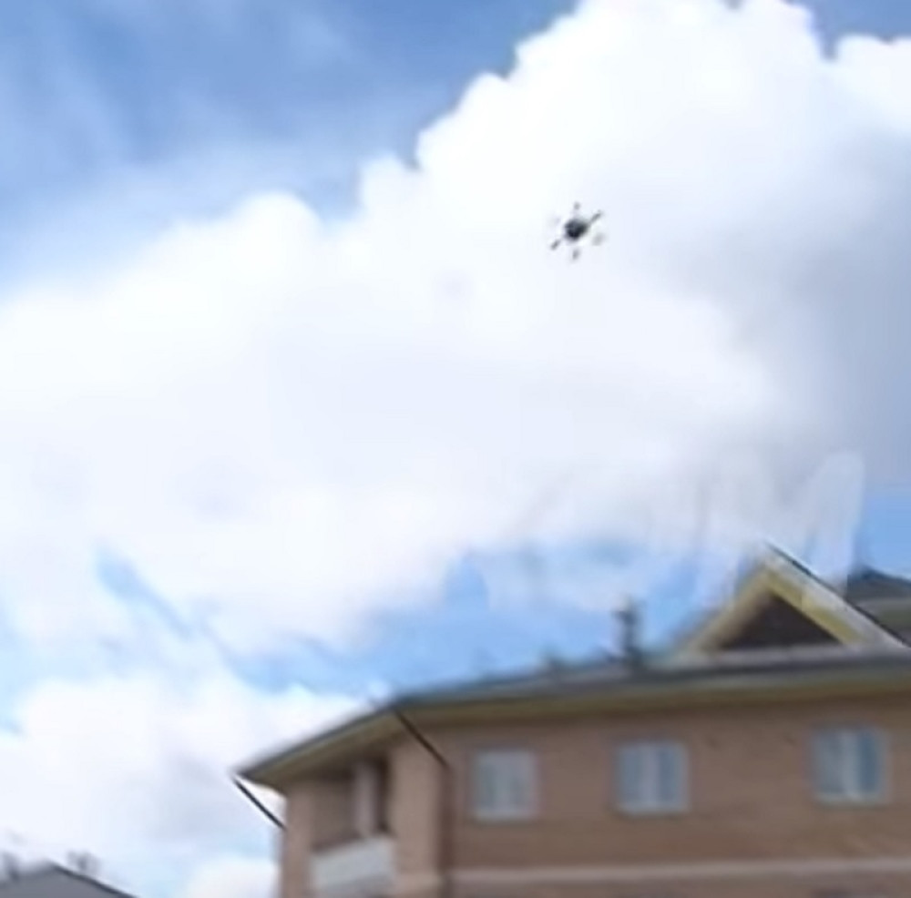 Rusi predstavili dron koji nosi poštu, a onda se dogodilo ovo