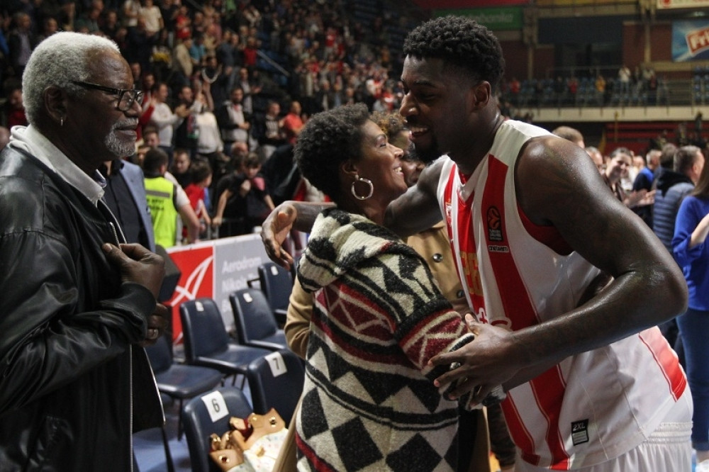 Sestra Matijasa Lesora tvrdi za "Alo! Sprint": On neće nigde iz Zvezde