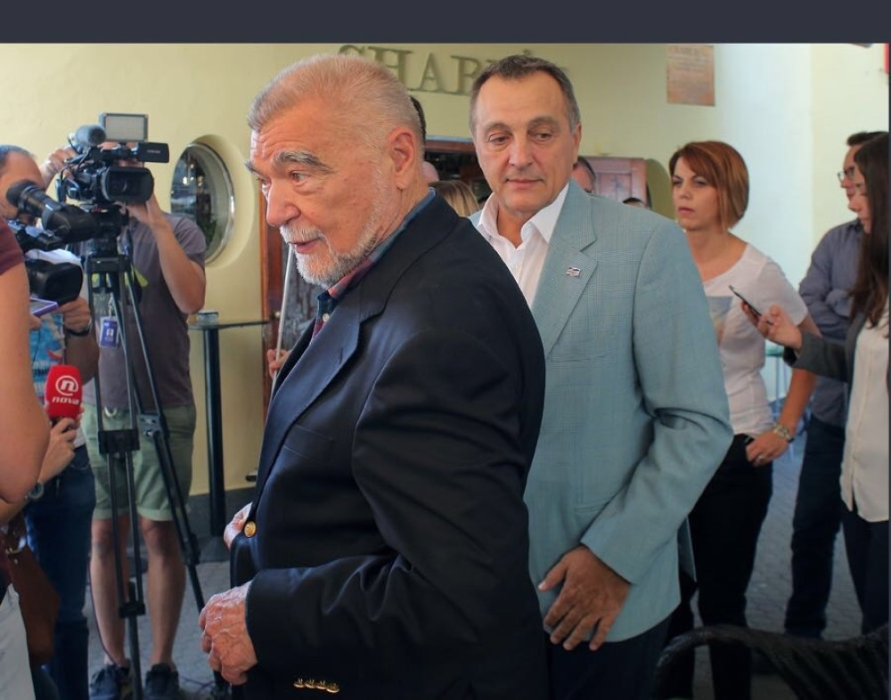 Mesić posle 28 godina otkrio šta su se dogovarali Milošević i Tuđman u Karađorđevu!