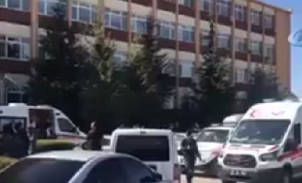 Uleteo na fakultet i ubio četiri osobe (VIDEO)