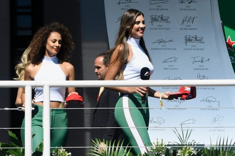 Formula 1 vraća zgodne devojke na stazu (FOTO)