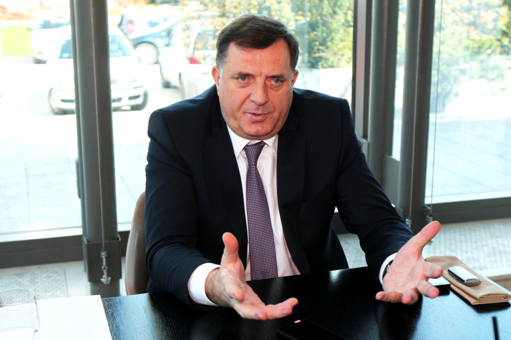 Dodik i Crnadak zaratili zbog Pacolija!