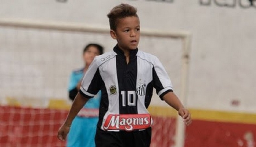 David ima devet godina i već je bolji od Nejmara, pogledajte kakve golove daje!