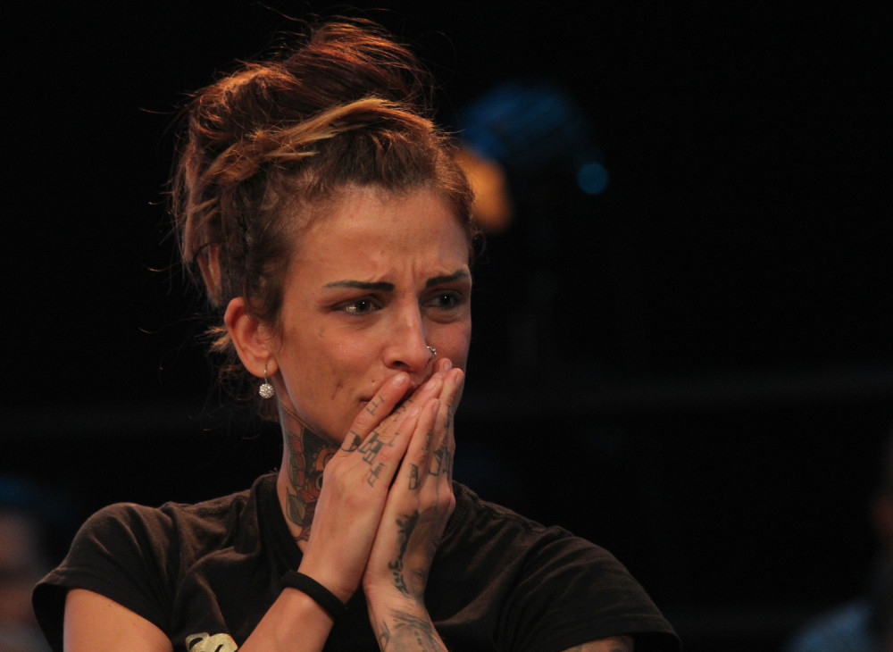 JELENA KRUNIĆ IZAŠLA IZ ZADRUGE: Ljuta i namrgođena morala je da ode...